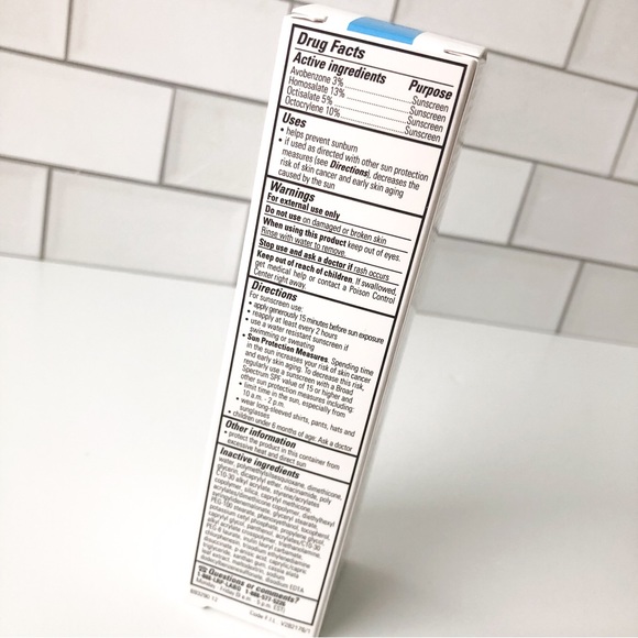 La Roche Posay Anthelios UV Correct Daily Lotion Sunscreen 💙 - Picture 2 of 3